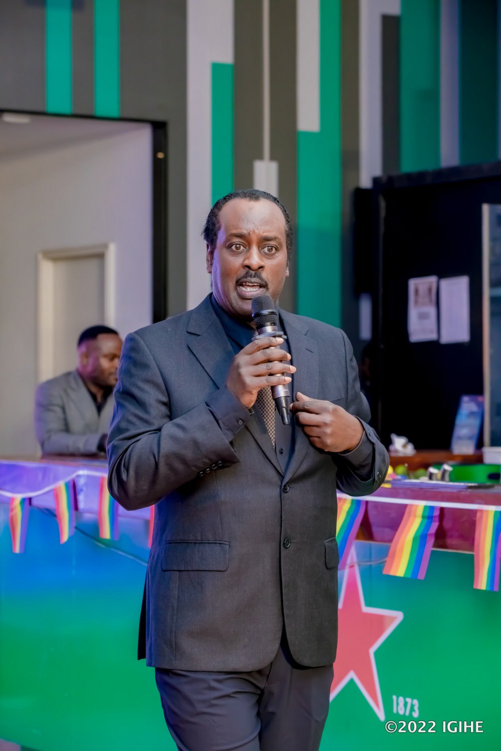 john bunyeshuli uzwi muri kigali fashion week yahagaze ari mu bayoboye iki gikorwa 1b0b3